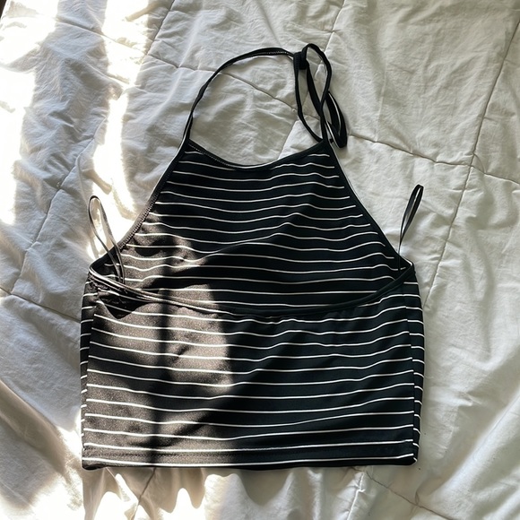 Black and white striped set - Picture 3 of 4